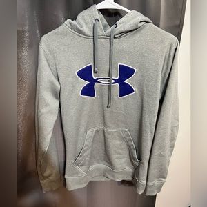 Small women’s under armour hoodie